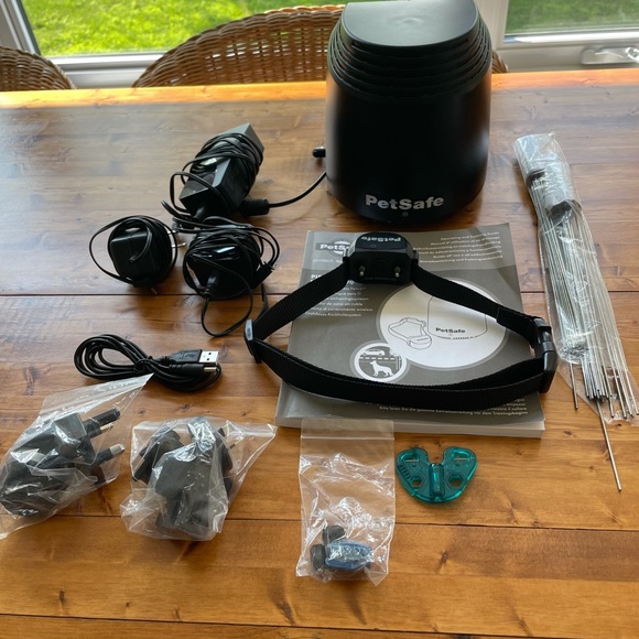 PetSafe wireless fence. - Picture 2 of 9